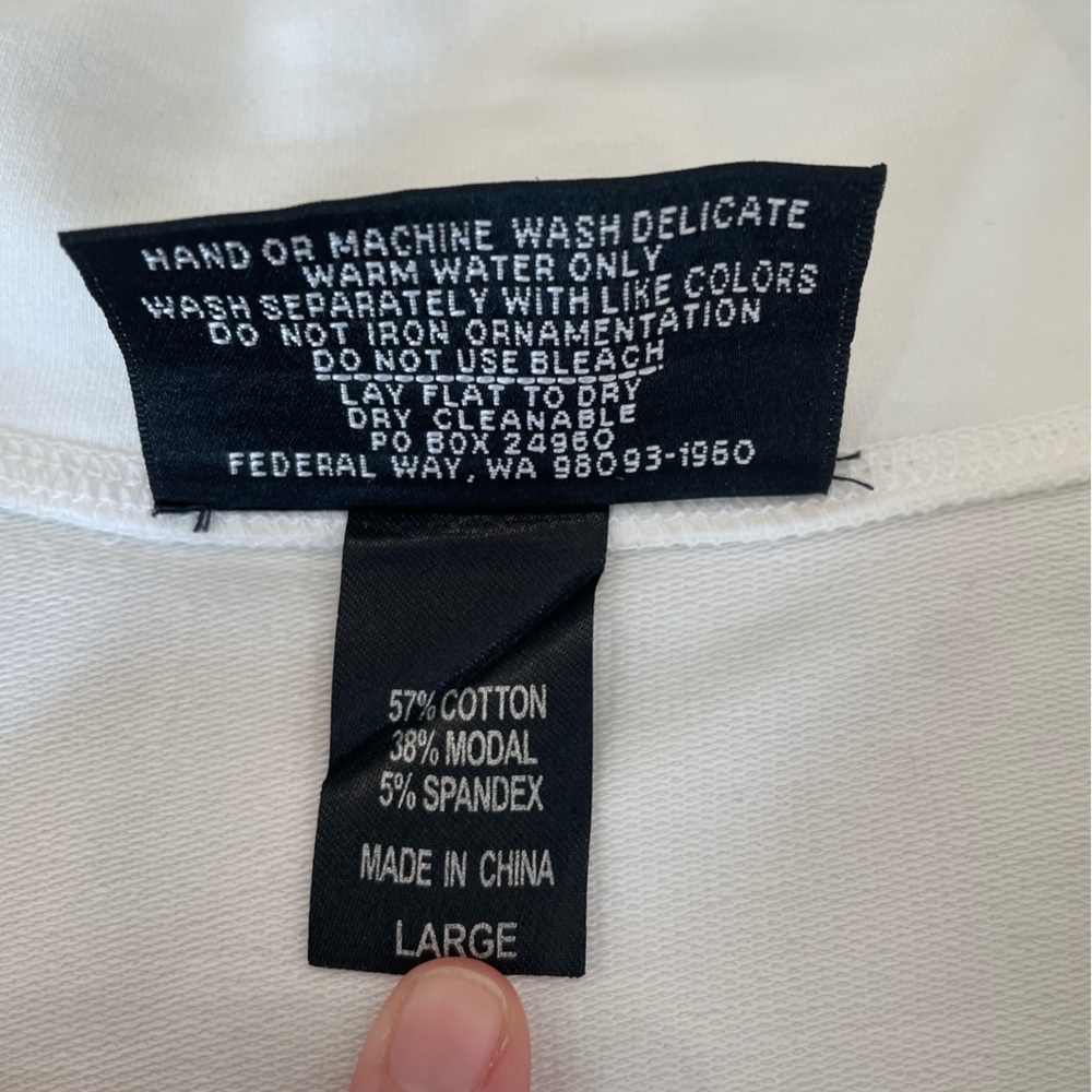 Vintage Christine Alexander White Zip Up Jacket with Swarovski Crystal Accents - Picture 11 of 13